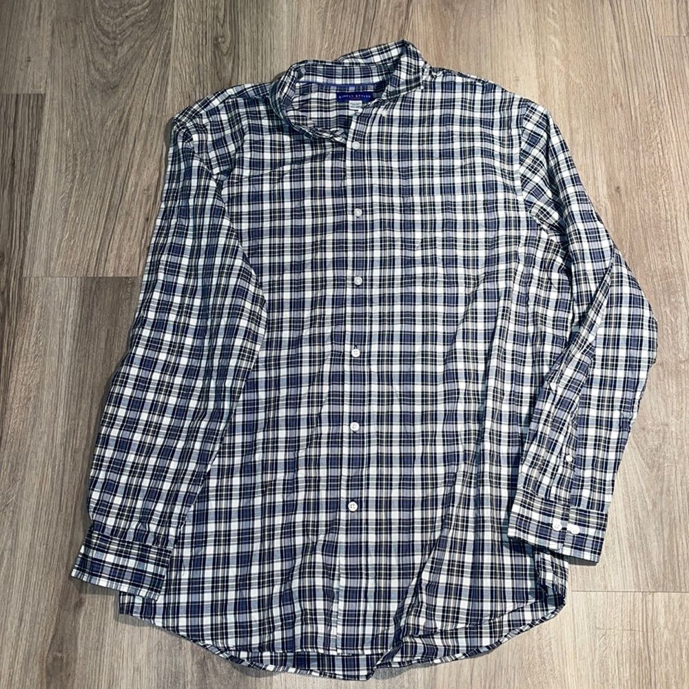 Men’s Simply Styled XXLT button down shirt, black white blue